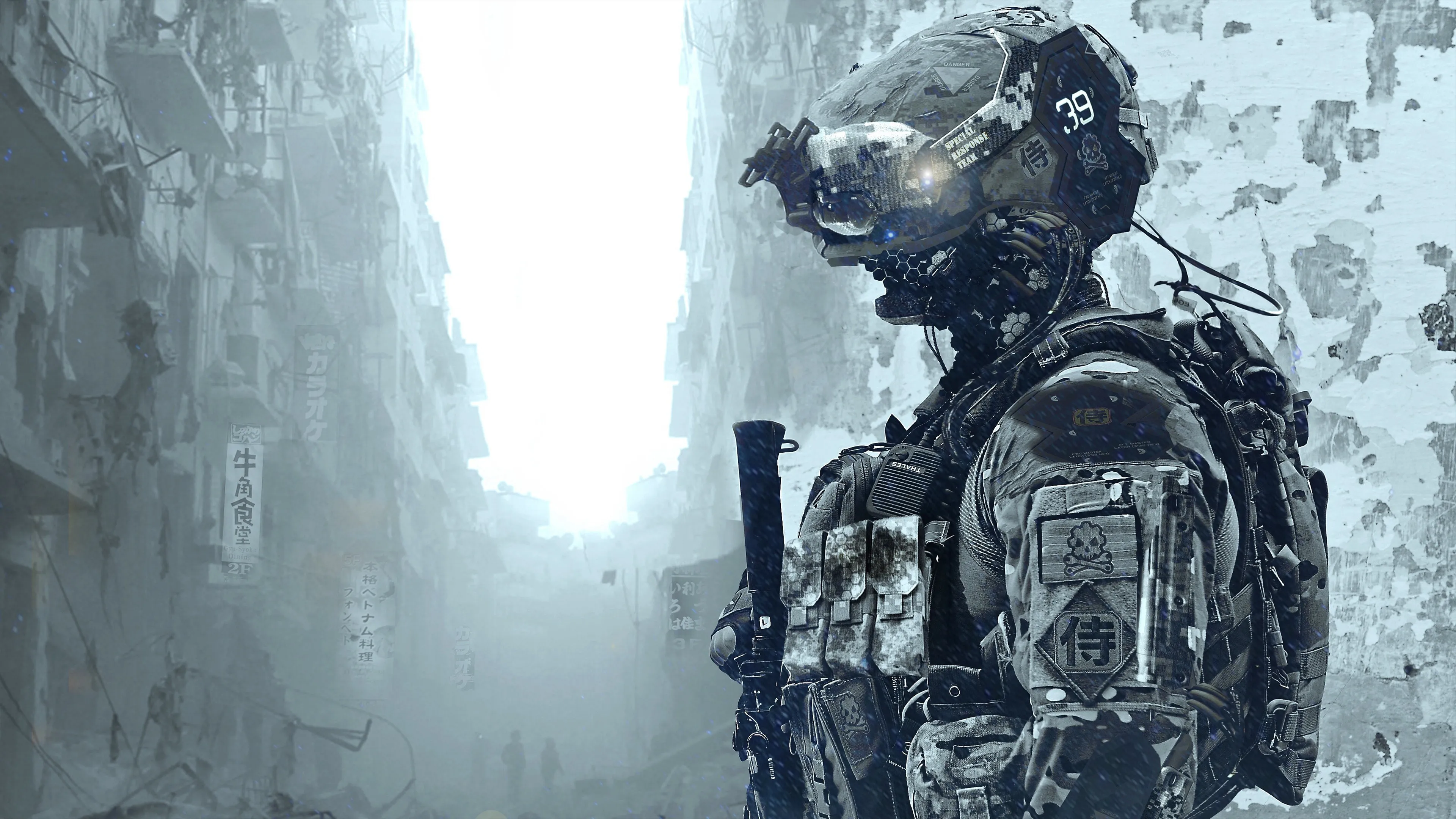 armored_soldier_gazing.jpg